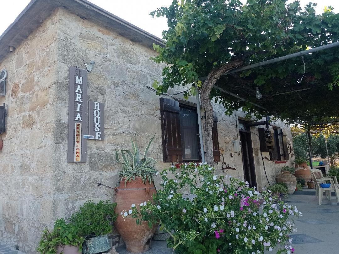 Traditional House Maria Azoyirás Екстериор снимка